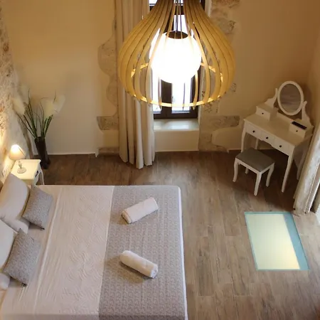 Villa Chara With 20m2 Swimming Pool-bbq!